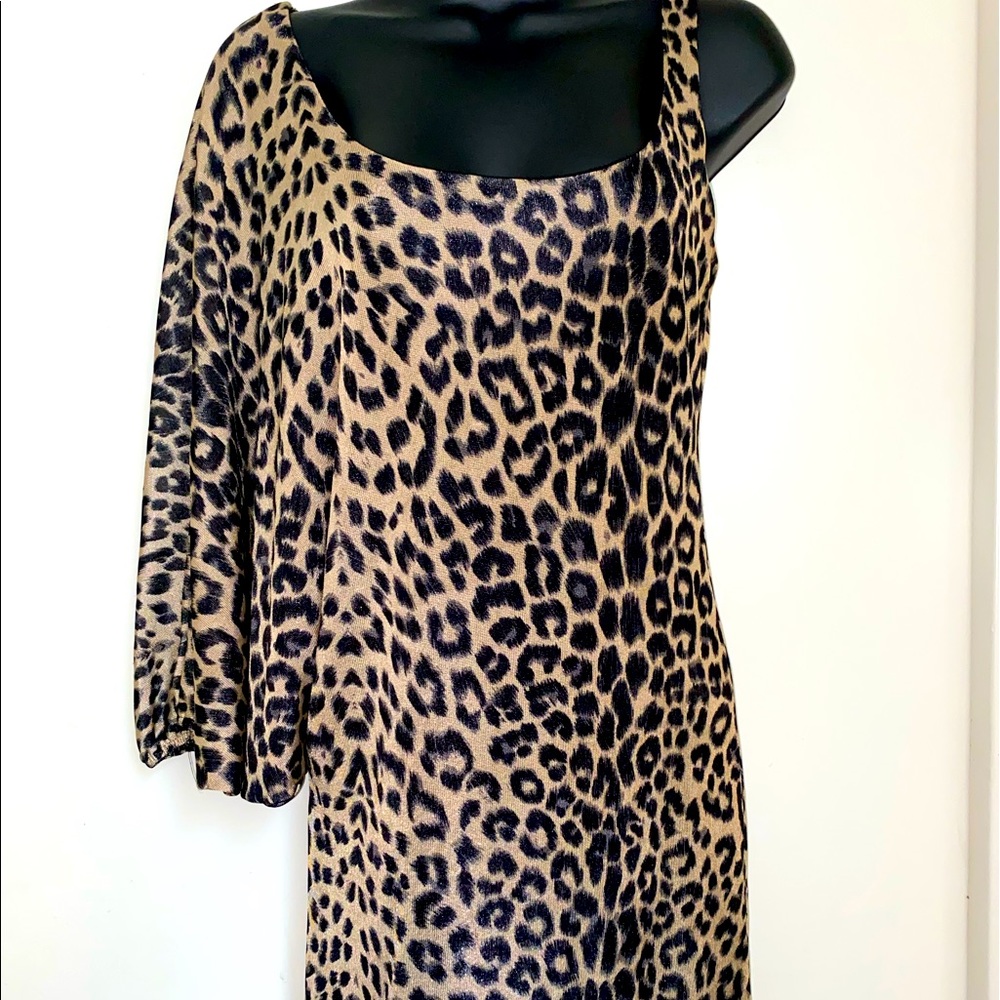 👗✨LEOPARD PRINT MINI DRESS